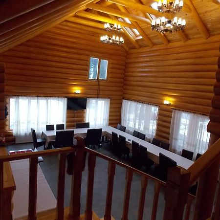 Pensiunea Izbucul Tauz Ghetari Esterno foto