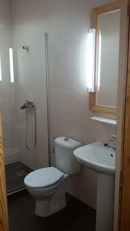 Pensiunea Izbucul Tauz Ghetari Esterno foto
